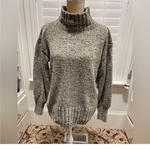 - Cynthia Rowley super soft ribbed turtleneck sweater size Small white